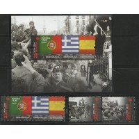 Portugal - 3898/900+F3900 - 25 de Abril