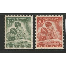 Alemanha Berlin - 066/7 - Dia do Selo