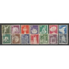 Alemanha Berlin - 458/71 - Série Corrente/Indºstria e Tecnologia