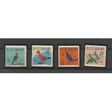 Equador -  AVES - Pássaros  Cardenal - Galo da Roça - Mirlo - Perico