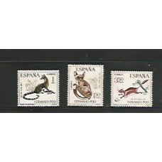 Espanha - Fernando Poo -Dia do Selo - fauna - gomado - com mancha amarela